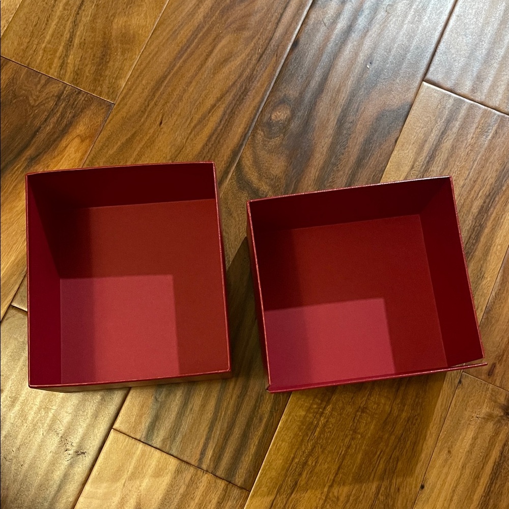 Cartier Luxurious Red Box for gifts - Picture 2 of 4
